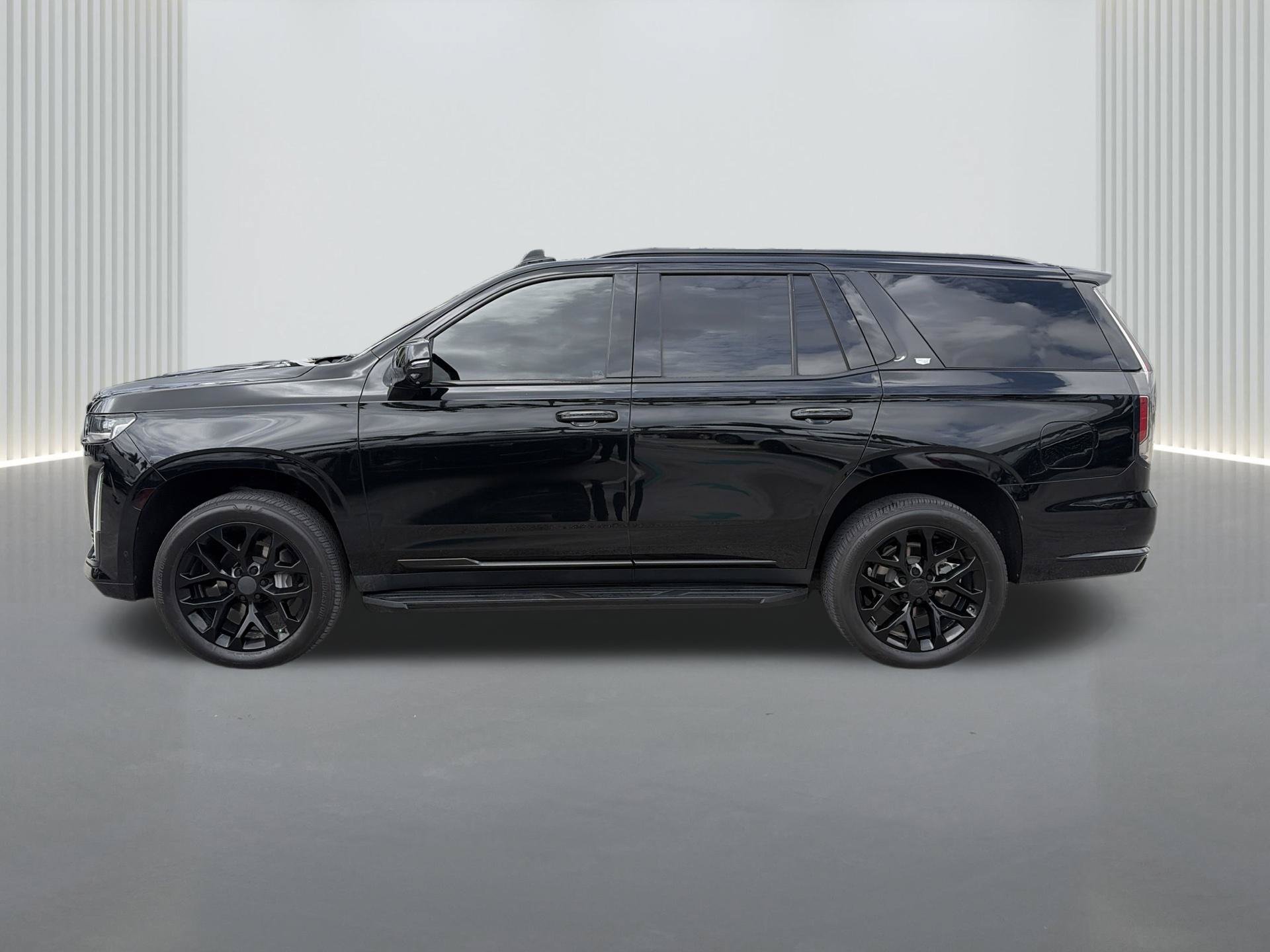 Certified 2023 Cadillac Escalade Premium Luxury RWD image 2