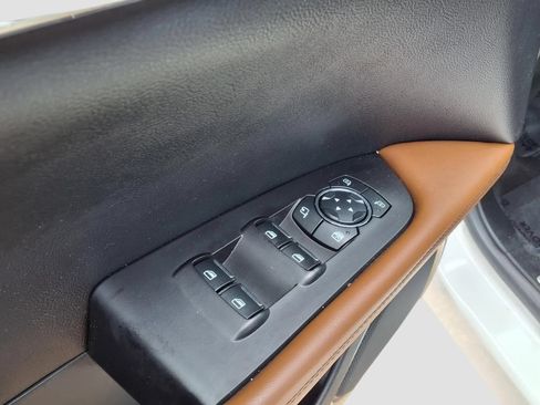 Used 2023 Lincoln Nautilus Reserve FWD image 18