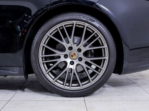 Certified 2023 Porsche Panamera 4 Platinum Edition w/ Assistance Package AWD/4WD image 29