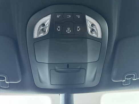 New 2026 Chrysler Pacifica Select AWD/4WD image 34