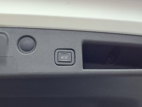 Used 2024 Chevrolet Equinox LT image 21