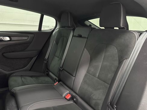 Used 2023 Volvo C40 P8 Recharge Plus image 16