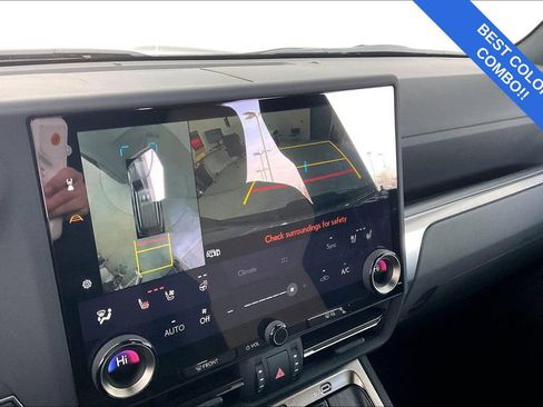 Used 2024 Lexus GX 550 image 31