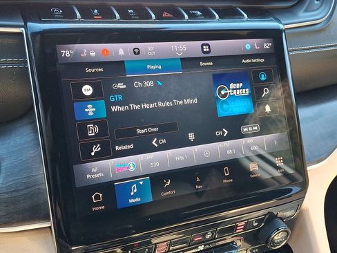 Used 2023 Jeep Grand Cherokee L Limited image 20