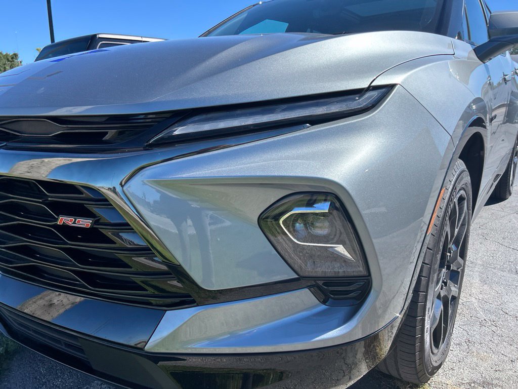 Used 2025 Chevrolet Blazer RS w/ Driver Confidence II Package AWD/4WD image 6