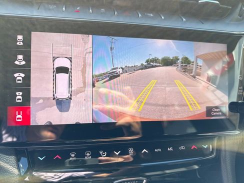 New 2026 Jeep Grand Cherokee L Limited w/ Luxury Tech Group II AWD/4WD image 37