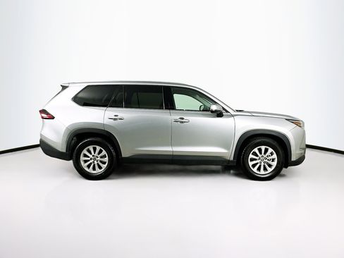 Used 2025 Toyota Grand Highlander FWD image 10