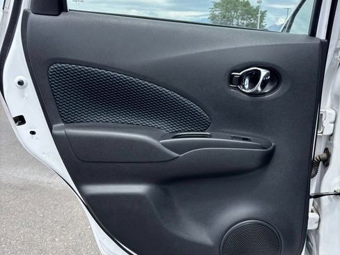 Used 2017 Nissan Versa Note SV FWD image 20