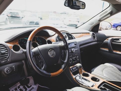 Used 2008 Buick Enclave CXL w/ Driver Confidence Package image 2