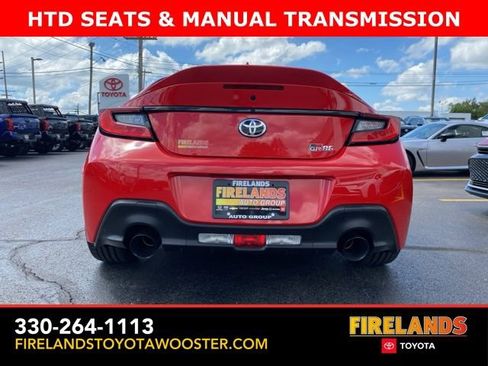 New 2025 Toyota GR86 Premium image 10