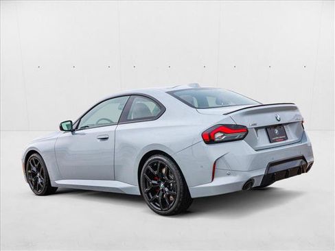 Used 2025 BMW 230i xDrive Coupe w/ M Sport Package image 7