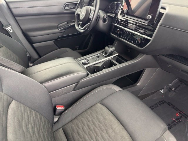 Certified 2025 Nissan Pathfinder SV AWD/4WD image 21