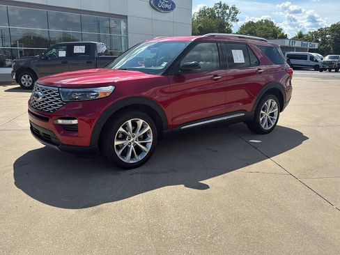 Used 2022 Ford Explorer Platinum w/ Equipment Group 601A image 1