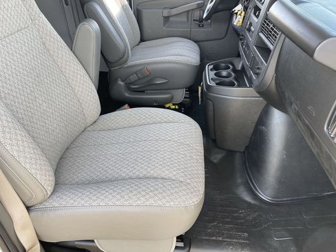 New 2025 GMC Savana 2500 w/ Driver Convenience Package image 28
