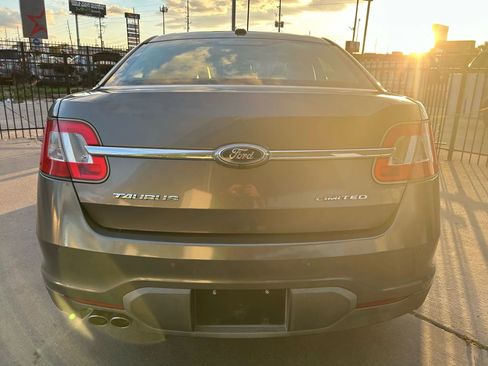 Used 2011 Ford Taurus Limited image 5