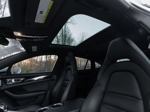 Used 2017 Porsche Panamera image 67