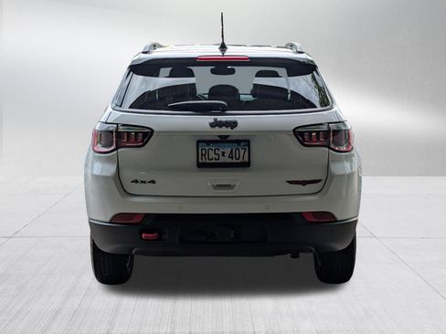 Used 2022 Jeep Compass Trailhawk w/ Trailhawk Convenience Group AWD/4WD image 6