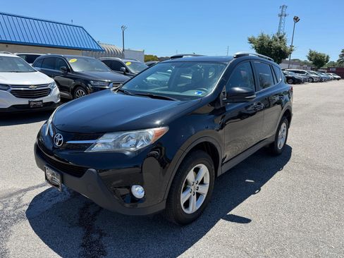 Used 2013 Toyota RAV4 XLE FWD image 4