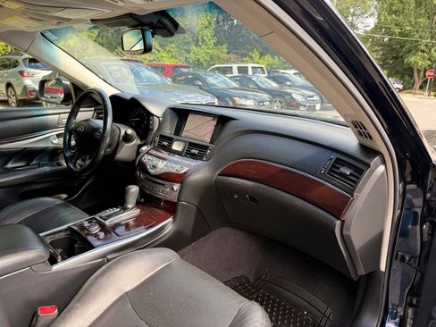 Used 2015 INFINITI Q70 L 3.7 RWD image 19