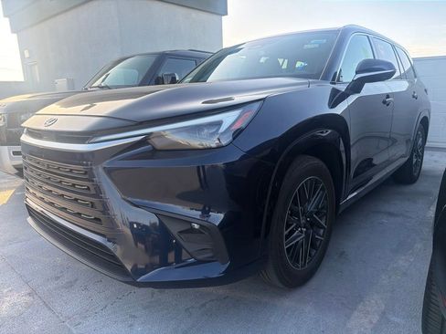 Used 2024 Lexus TX 350 FWD w/ Captains Chair Package image 1