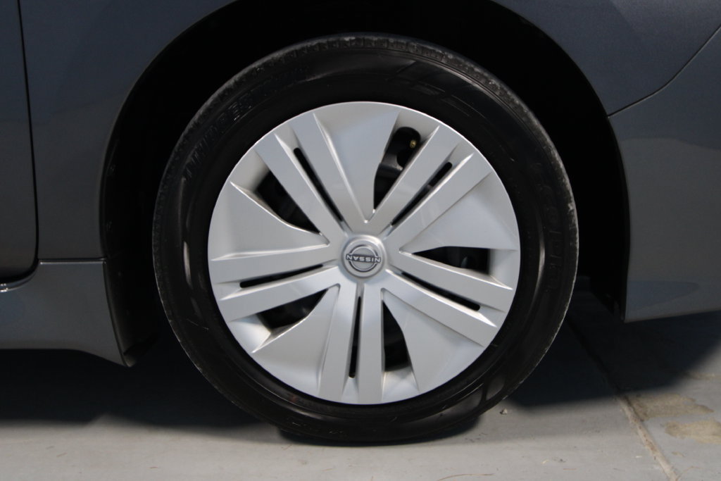 Used 2025 Nissan Leaf S FWD image 34
