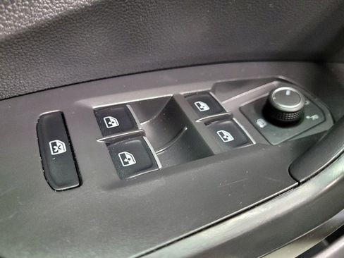 Used 2024 Volkswagen Jetta SE FWD image 27