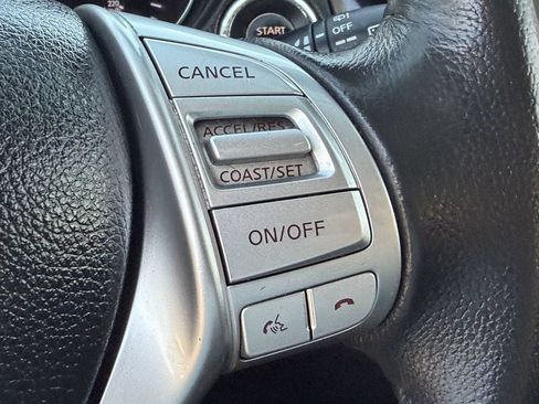 Used 2016 Nissan Rogue SL w/ SL Premium Package FWD image 29