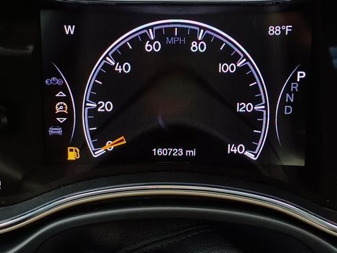 Used 2017 Jeep Grand Cherokee Laredo w/ Quick Order Package 23E AWD/4WD image 15