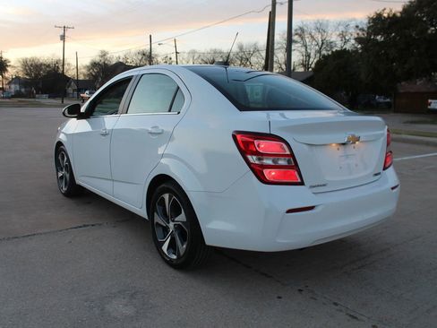 Used 2020 Chevrolet Sonic Premier image 11