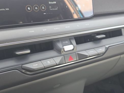 New 2026 Kia EV9 Wind AWD/4WD image 31