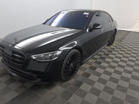 Used 2022 Mercedes-Benz S 500 4MATIC w/ AMG Line Package image 1