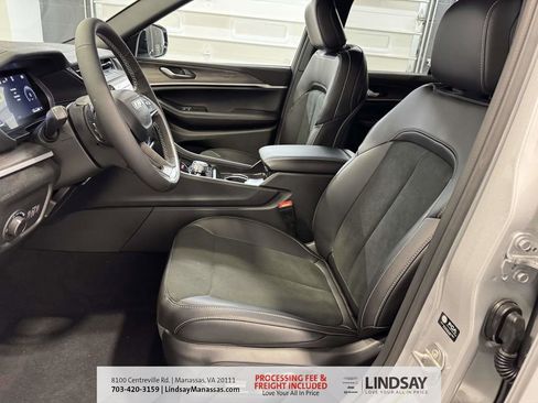 New 2026 Jeep Grand Cherokee Altitude AWD/4WD image 18