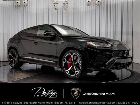 Used 2019 Lamborghini Urus AWD/4WD image 1