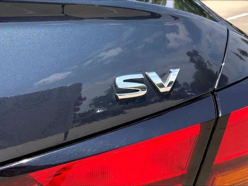 Used 2021 Nissan Altima 2.5 SV FWD image 10