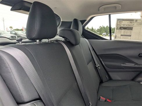 New 2025 Nissan Kicks Play S image 30