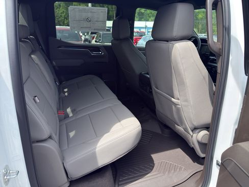 New 2026 Chevrolet Silverado 1500 LT Trail Boss AWD/4WD image 17