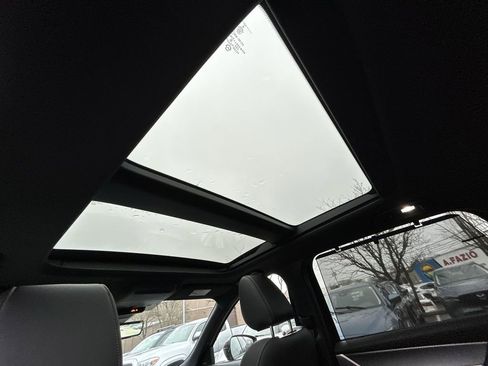 Certified 2025 MAZDA CX-70 Plug-In Hybrid w/ Premium Plus image 24