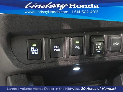 Used 2020 Toyota Tacoma TRD Off-Road w/ Technology Package image 21