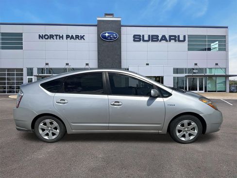 Used 2008 Toyota Prius FWD image 2