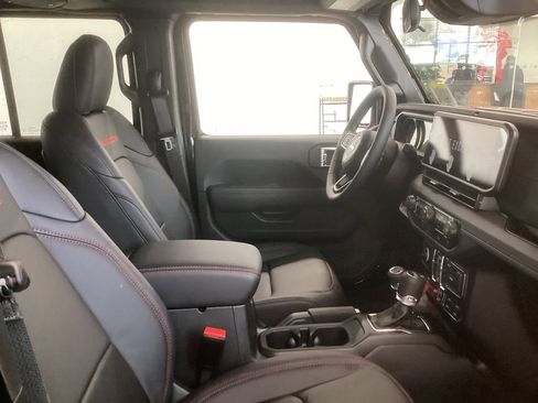 New 2026 Jeep Wrangler Unlimited Rubicon AWD/4WD image 16