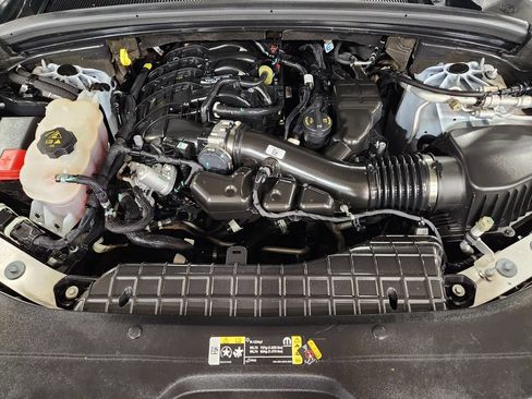 Used 2023 Jeep Grand Cherokee Altitude AWD/4WD image 52