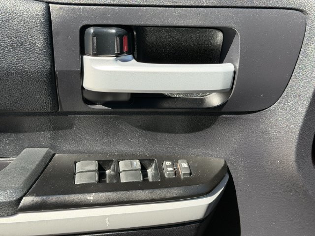 Used 2020 Toyota Tundra SR5 w/ TRD Off-Road Package AWD/4WD image 22