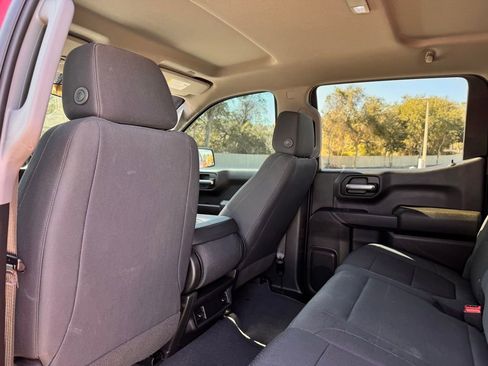 Used 2021 Chevrolet Silverado 1500 Custom image 18