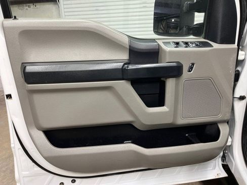 Used 2022 Ford F250 XL w/ Power Equipment Group image 28