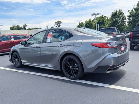 New 2026 Toyota Camry SE FWD image 4