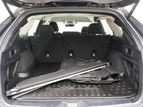 Used 2020 Subaru Outback Premium AWD/4WD image 9