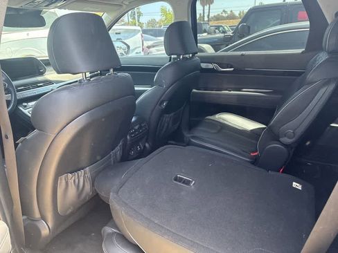 Used 2022 Hyundai Palisade Limited w/ Cargo Package AWD/4WD image 2