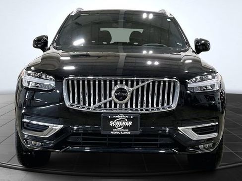 Certified 2023 Volvo XC90 B6 Ultimate w/ Lounge Package image 4