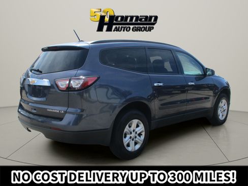 Used 2013 Chevrolet Traverse LS FWD image 4