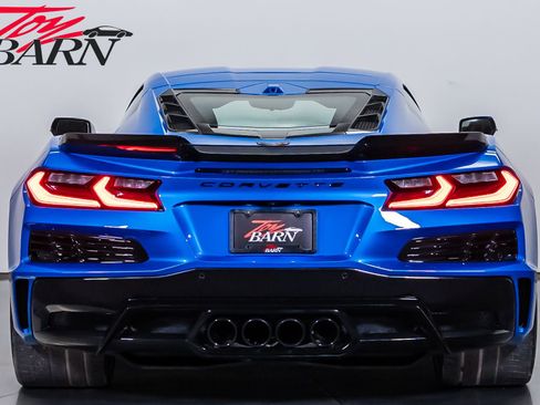 Used 2025 Chevrolet Corvette Z06 image 12